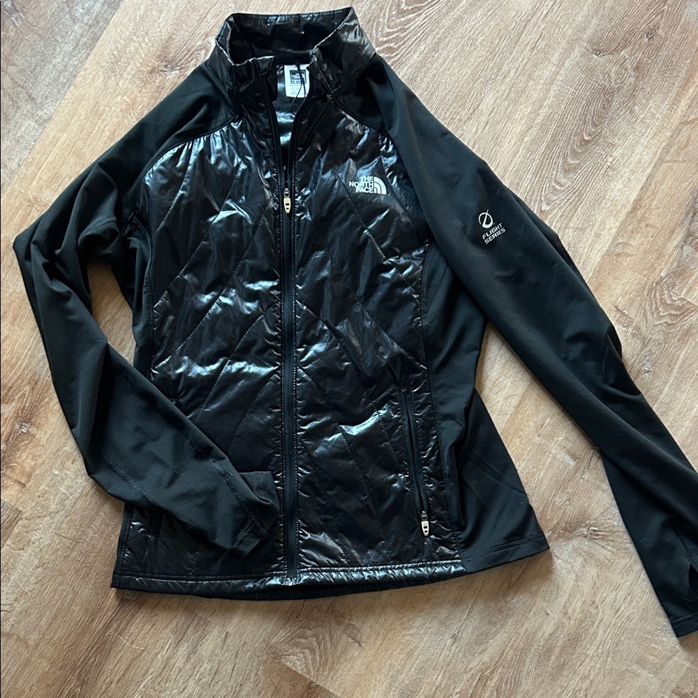 Women’s North Face Large Flight Series Black Jacket. Excellent condition!